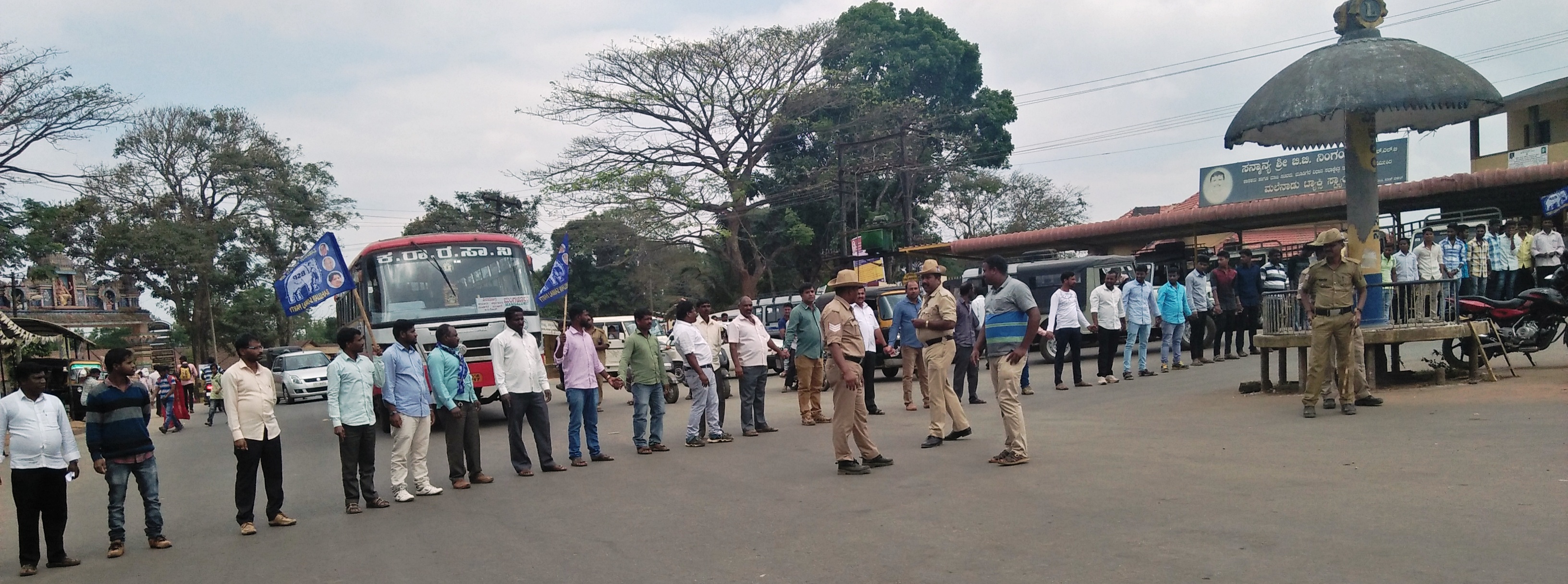 ಧನ್ಯಾ ಪ್ರಕರಣದ ಎಲ್ಲ ಆರೋಪಿಗಳನ್ನು ಬಂಧಿಸಲು ಆಗ್ರಹಿಸಿ ಧರಣಿ